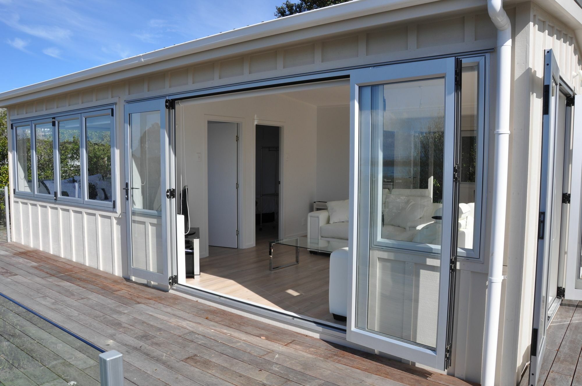 Tiri Cottage - Sea Views In Oneroa By Waiheke Unlimited Waiheke Island Kültér fotó